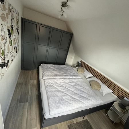 Ferienwohnung Alice Burhave Zewnętrze zdjęcie